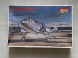 MINICRAFT 1/144 4434 DOUGLAS DC-3 PAN AM
